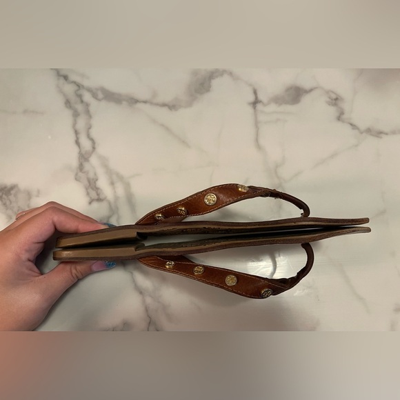 Tory burch studded thong sandals - Picture 4 of 13